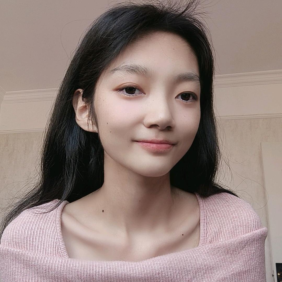 前朵朵小姐