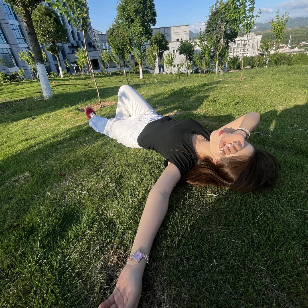 泊岸.💬