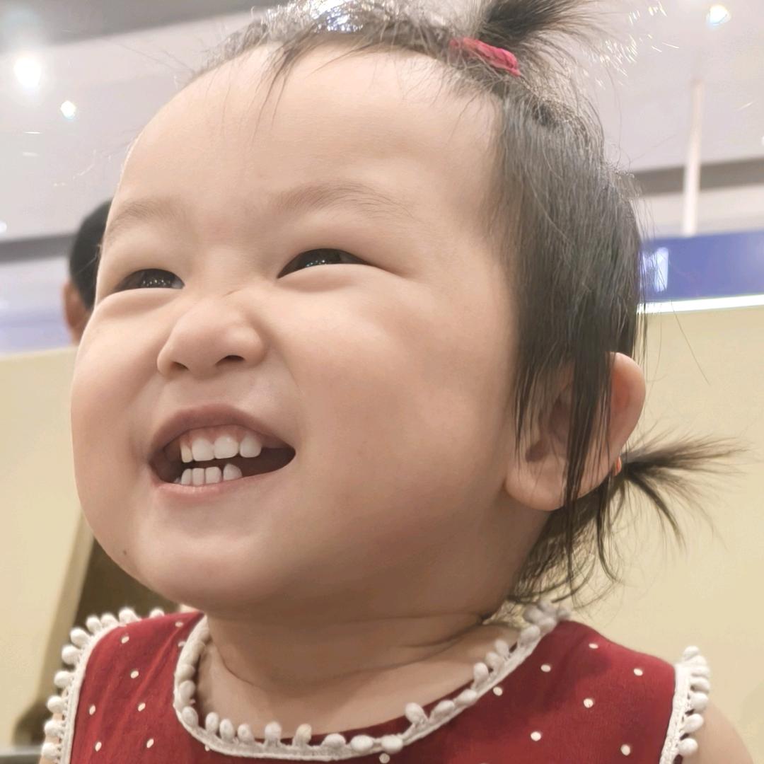 @爱吃肉肉的谌小尧