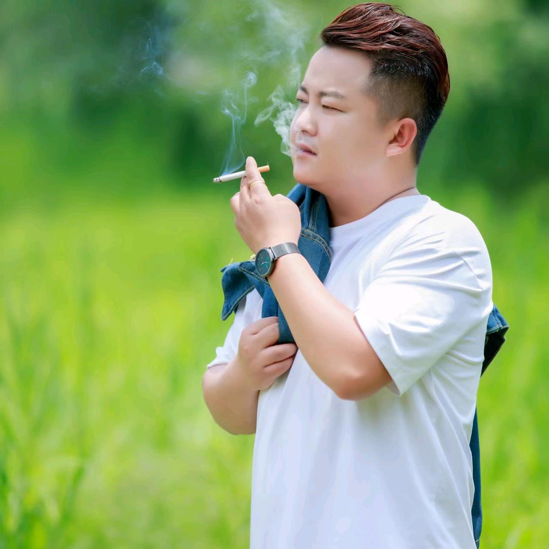 桃花易谢君难见……