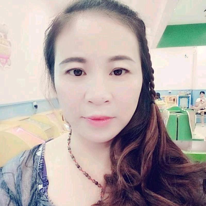 刘春华