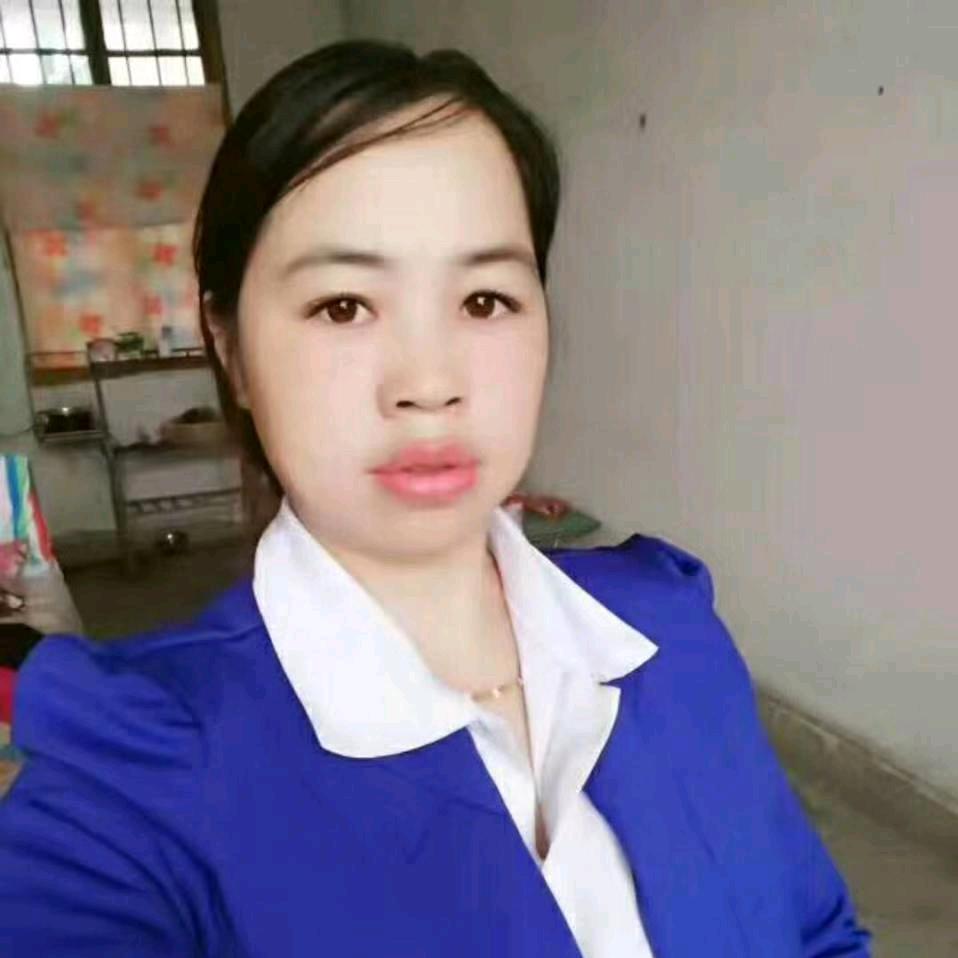 刘梅。