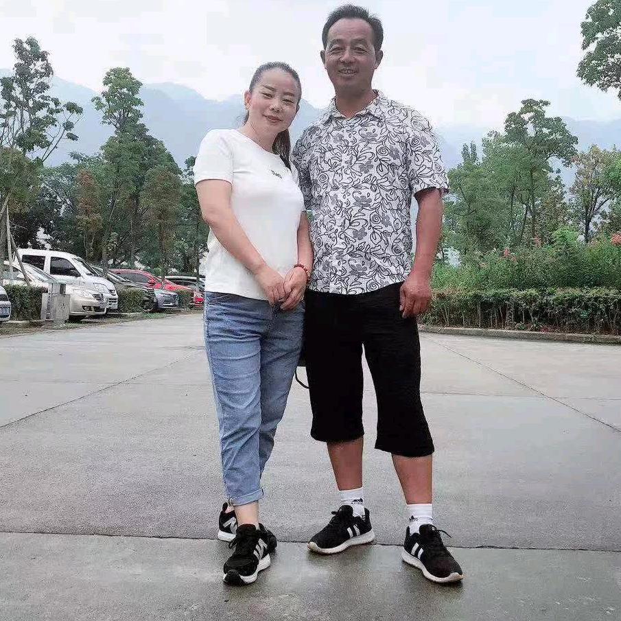 祁家湾严华仔家宴