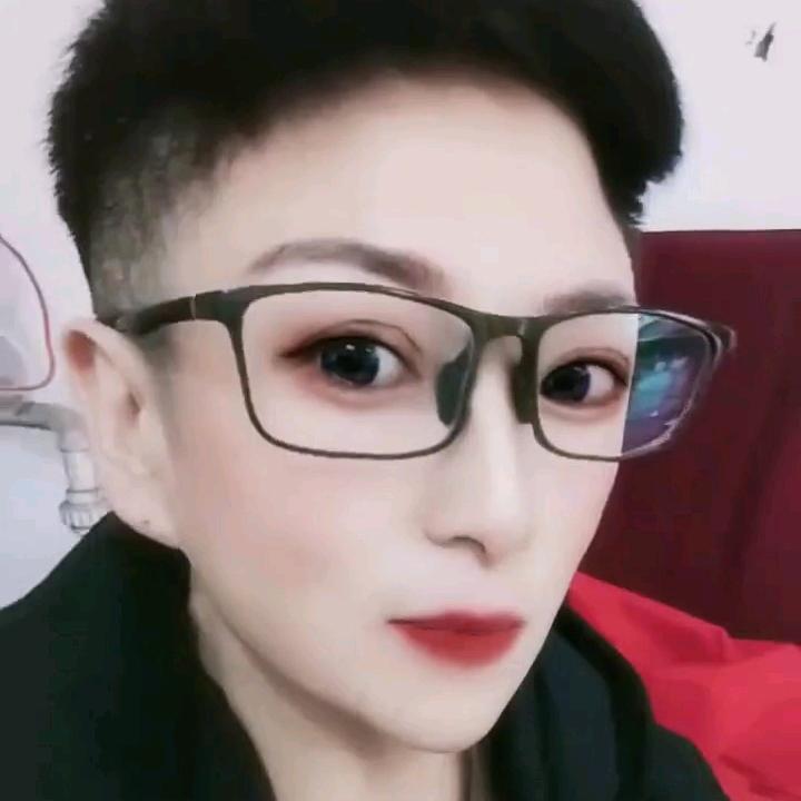 🌴🌹满眼星陈🌹🌿