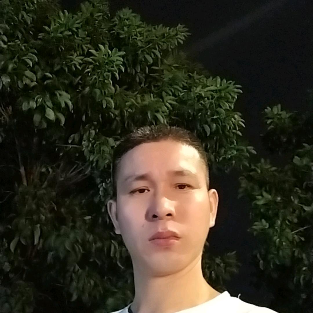 讨厌酒的味道却爱上了醉