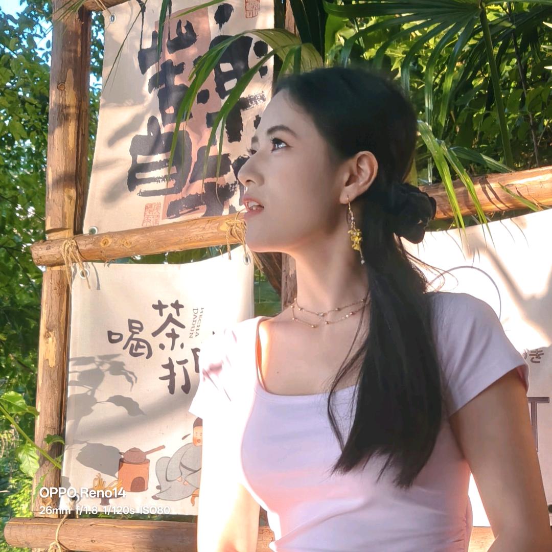涵涵爱吃桃6693