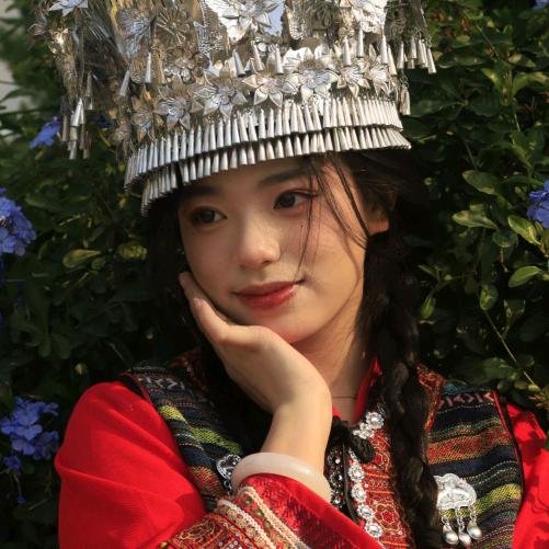 婠婠.