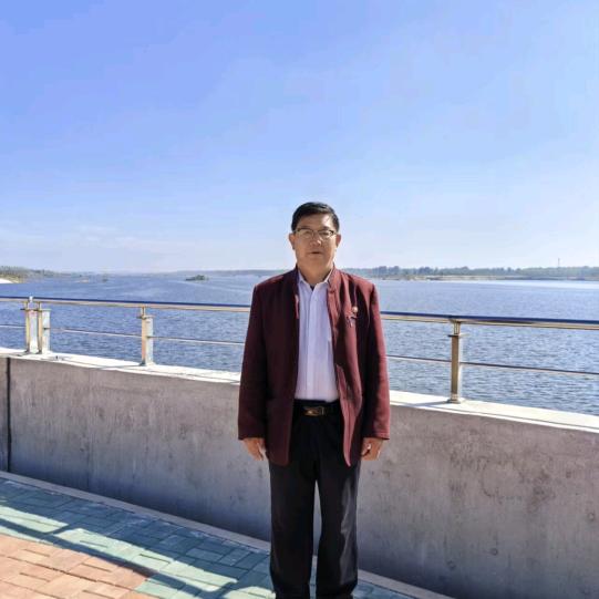 桃李居
