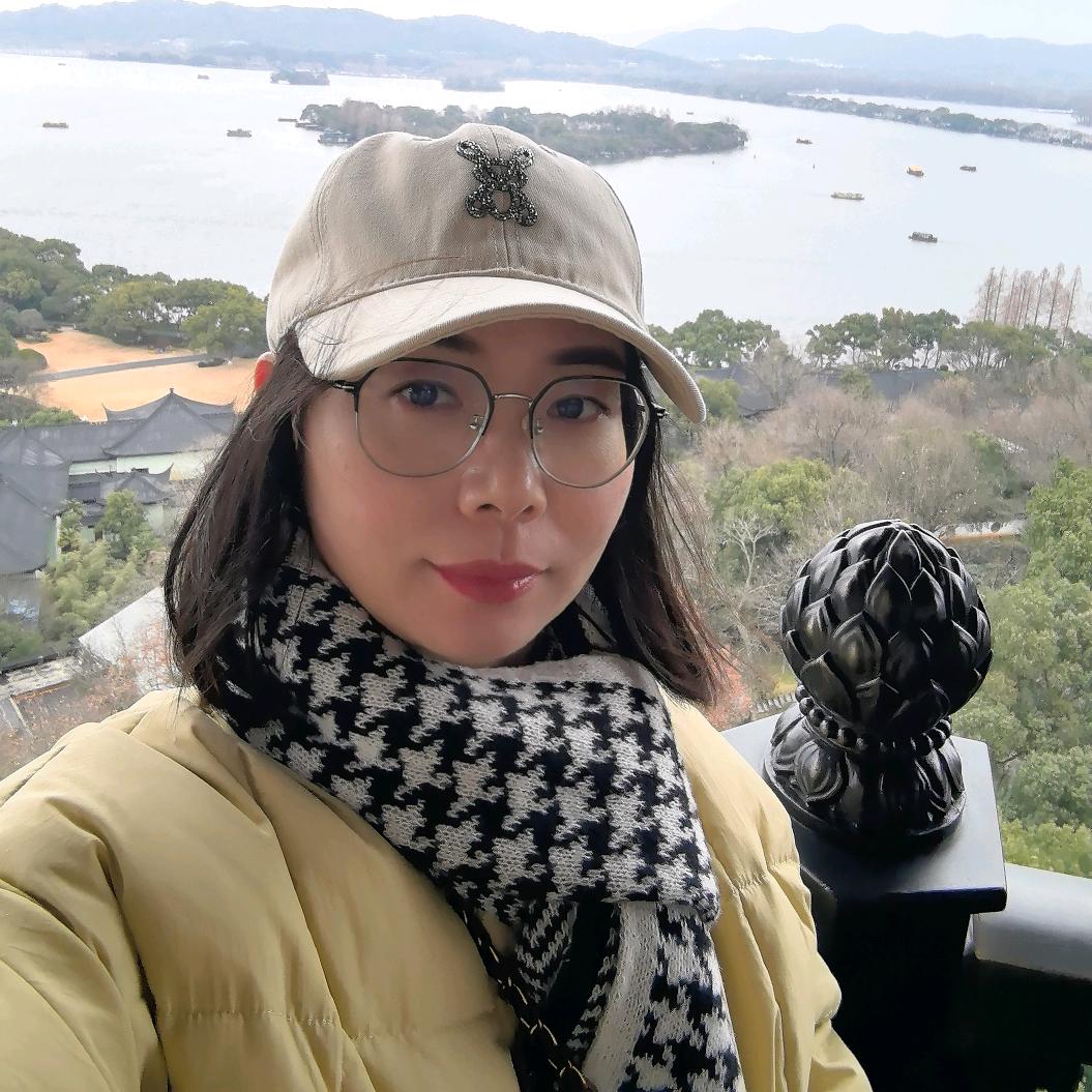 李佳咛