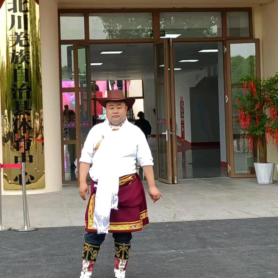 荣华山下的守村人