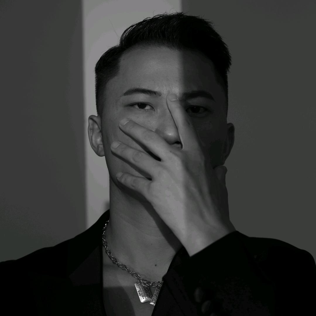 炼 Seven.