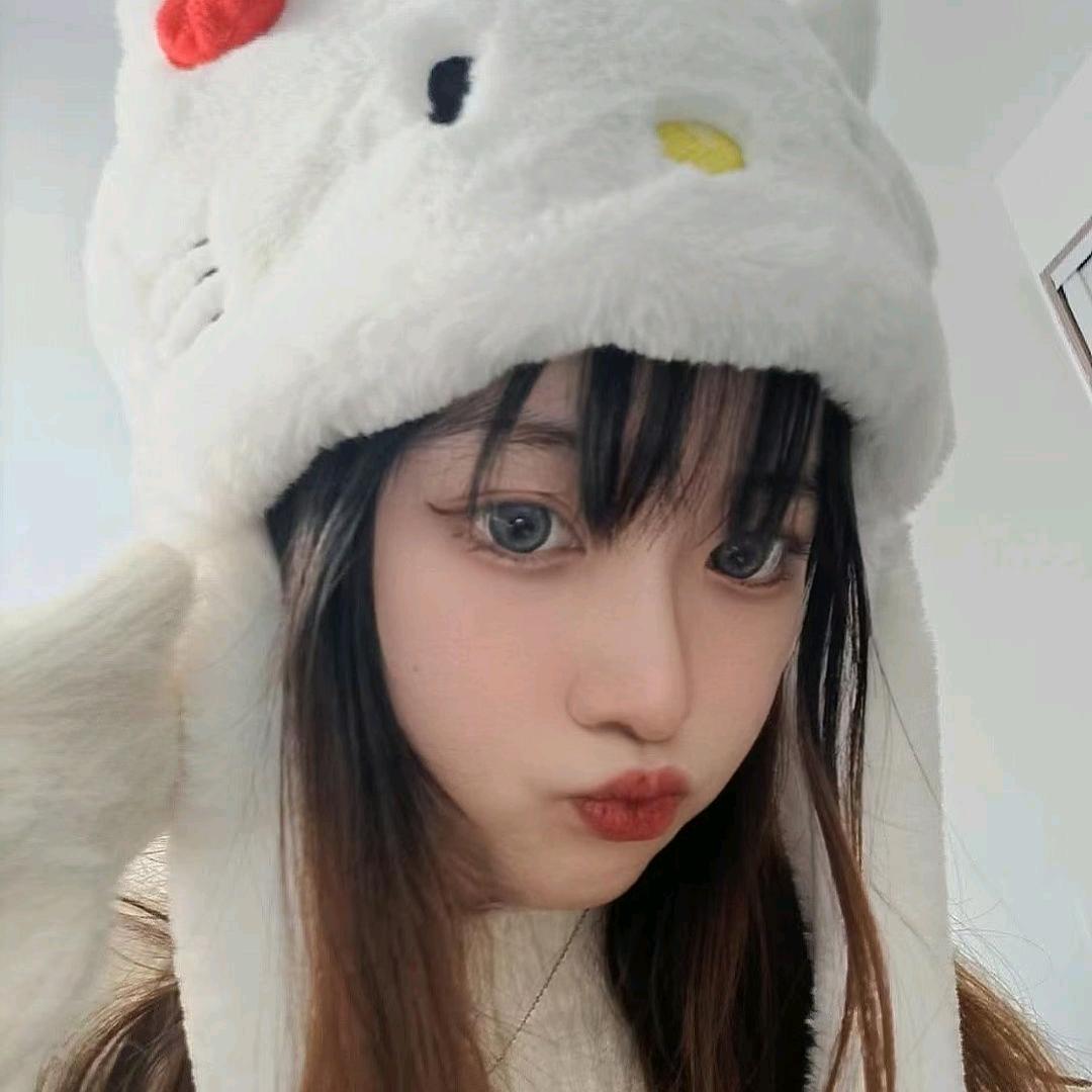 三三睡了吗