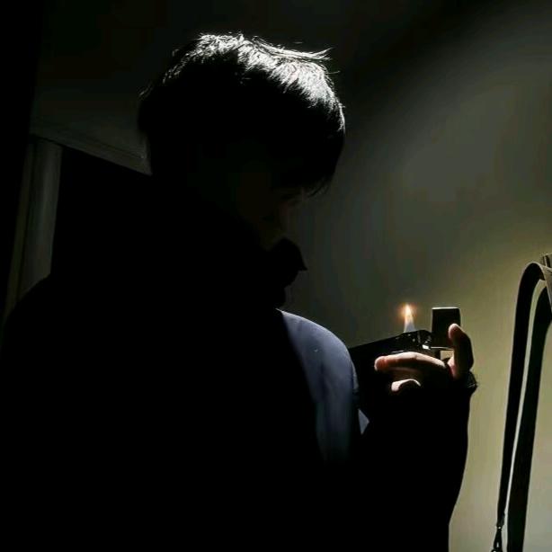 姑娘眉眼似山河