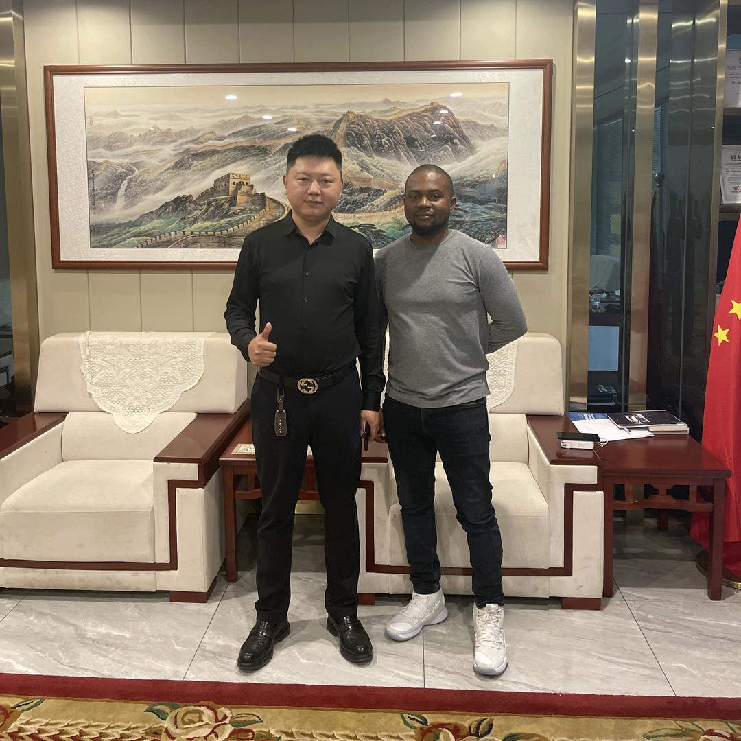 山东卖出口车的王大爷