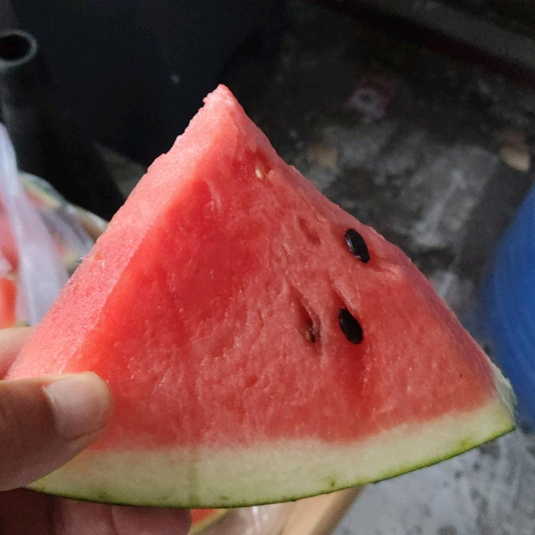 年轻李伟