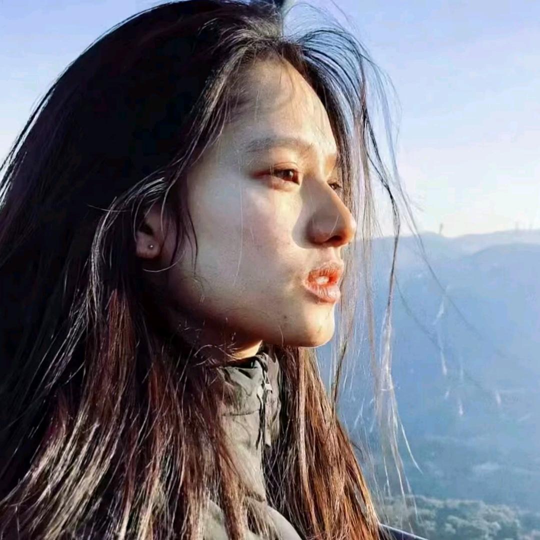 38岁极品美少女