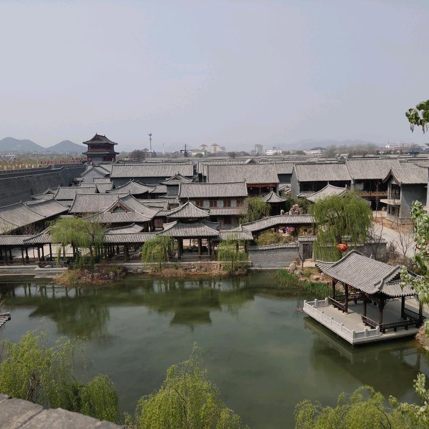 骑着小猪看日出