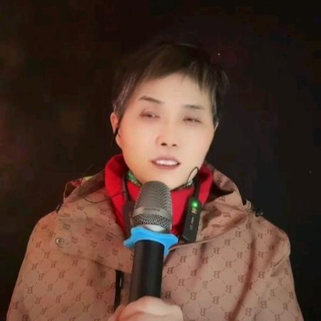杨俊英