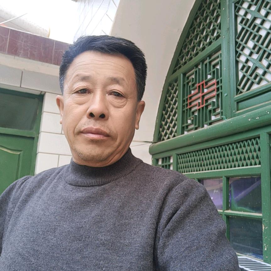展翅飞翔