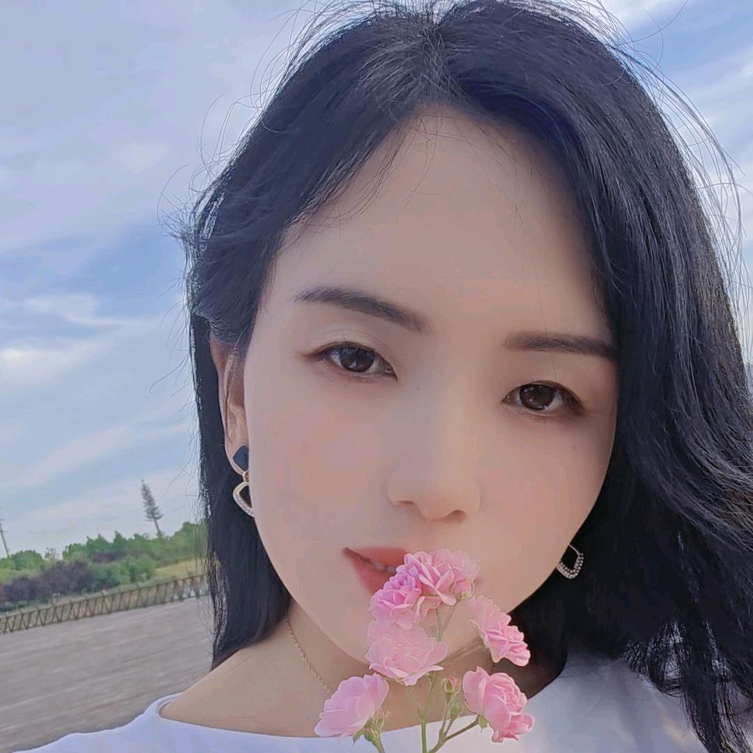 做自己的女王 👑