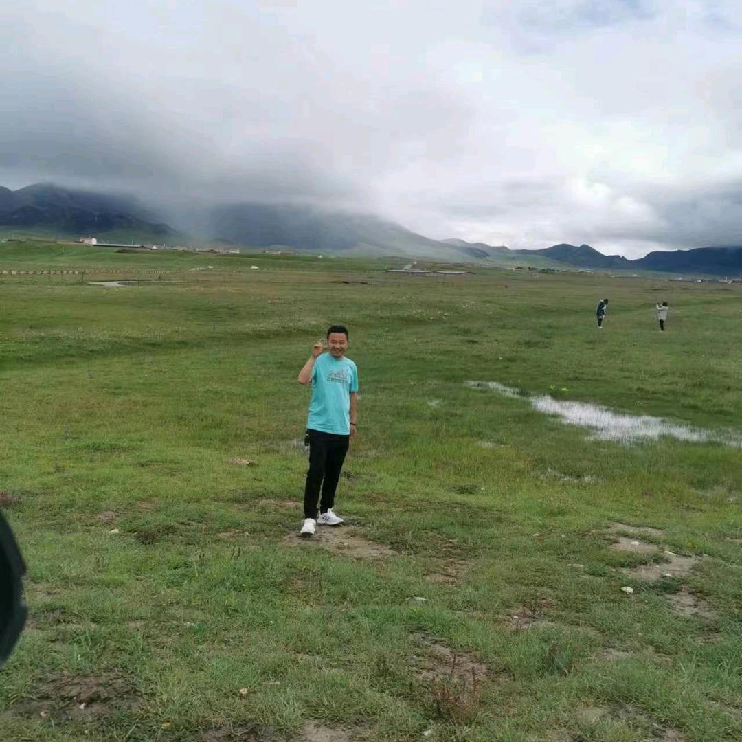 向上攀登，向下弯腰