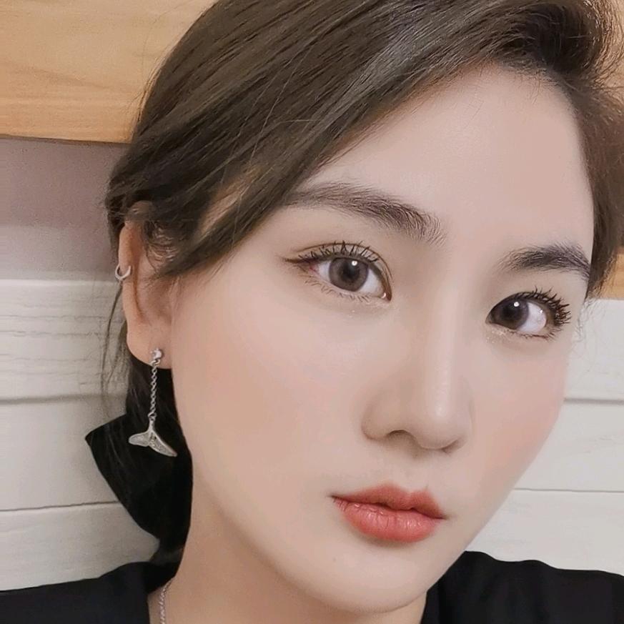 🐜🐌陈小妞🍭&