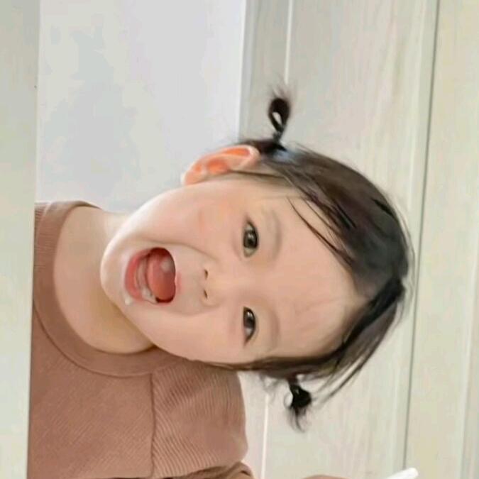 抢走奶盖的奶瓶