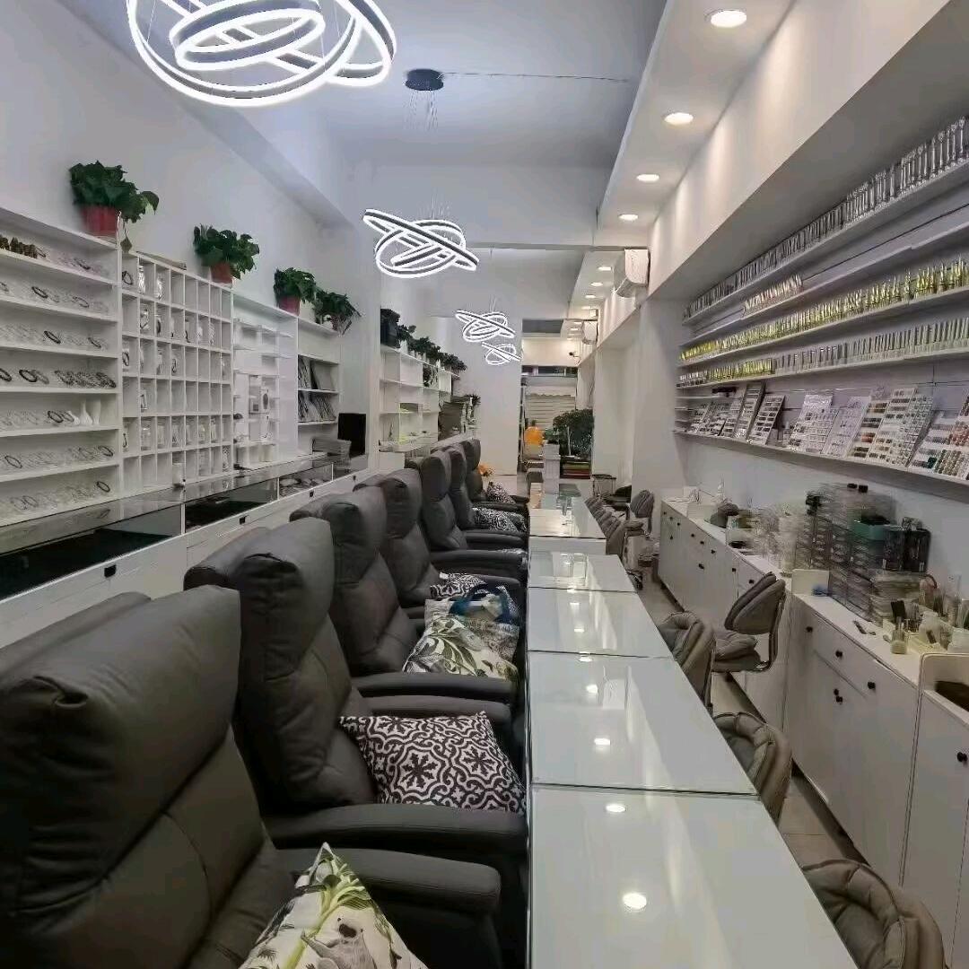 八零后美甲师💅