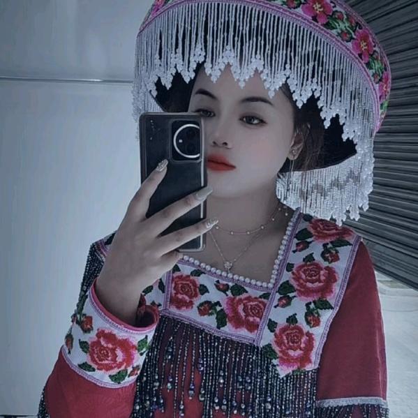 会做衣服的杨阿姨吖