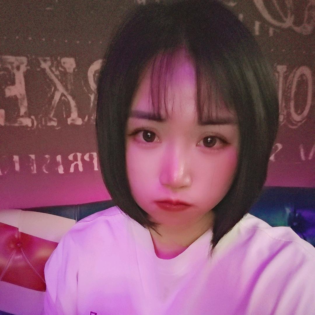 👑*｡