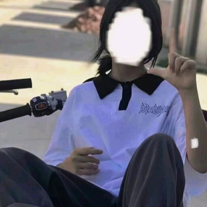 爱她