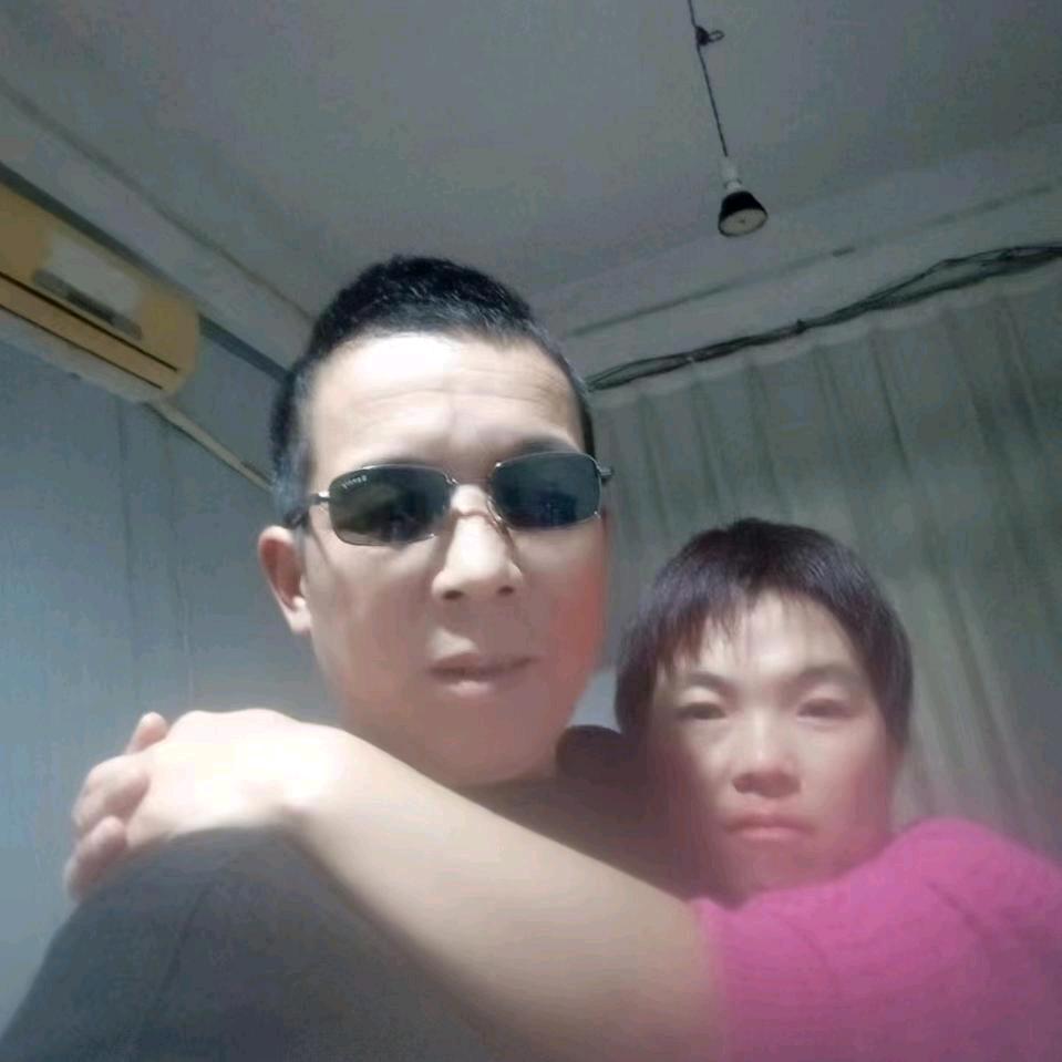 小美二哥