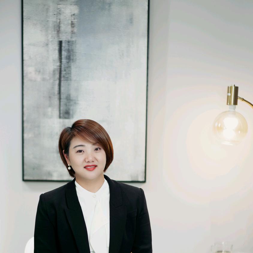 温暖院长汪佩