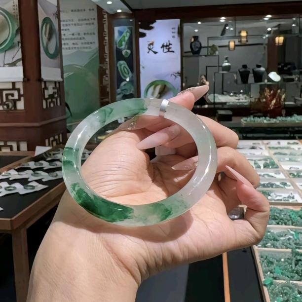 云梦琳珠宝首饰