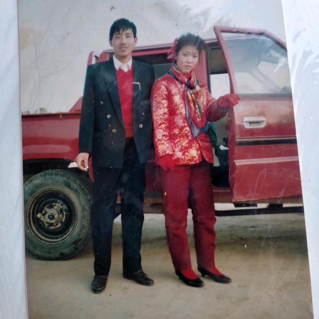 孔海国(专板棺木)