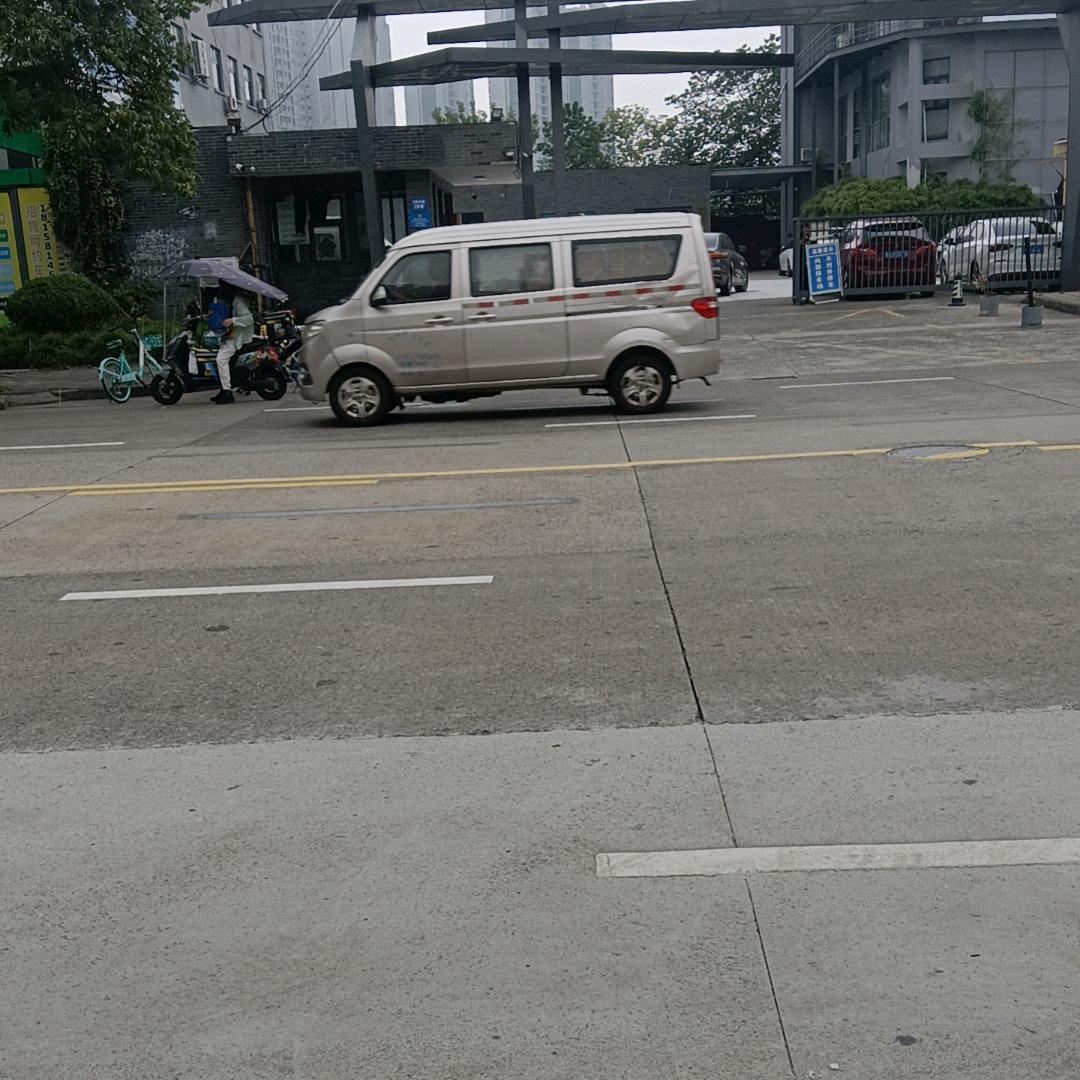 老爱怼小爱！