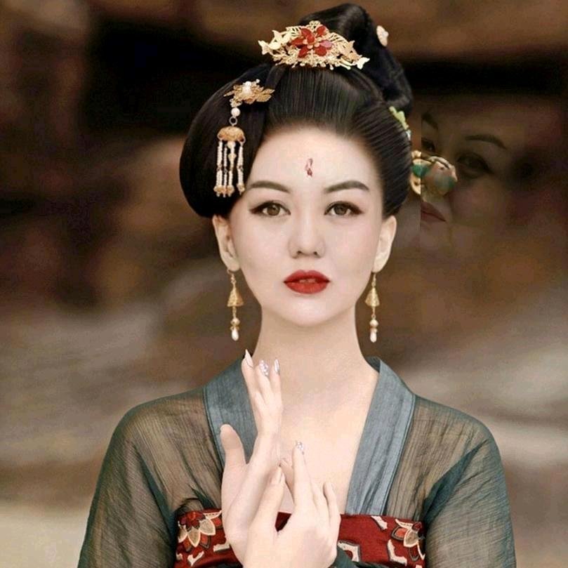 深秋晚霞