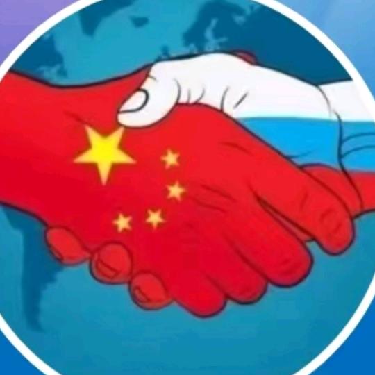 双人房。单人床