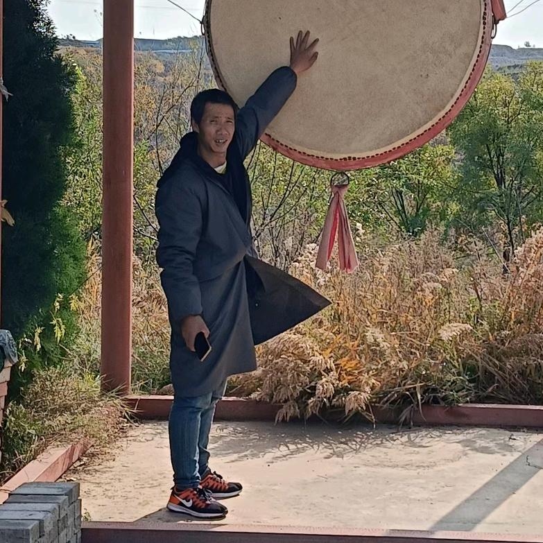 劉:🙏🙏🙏|霞光笼罩《瀏总》