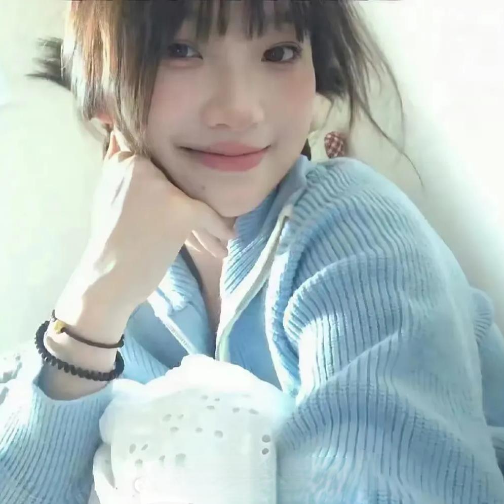 吃亿口小汉堡耶