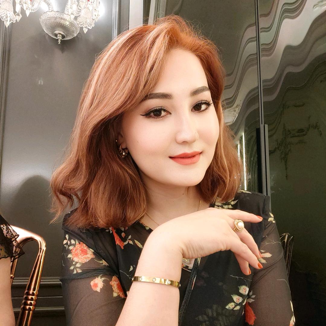 阿斯姆古丽百货商行