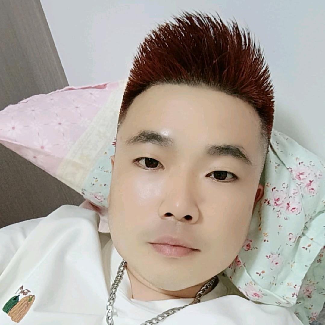 吉林长春四马路厂家灯具批发磁吸灯线条灯