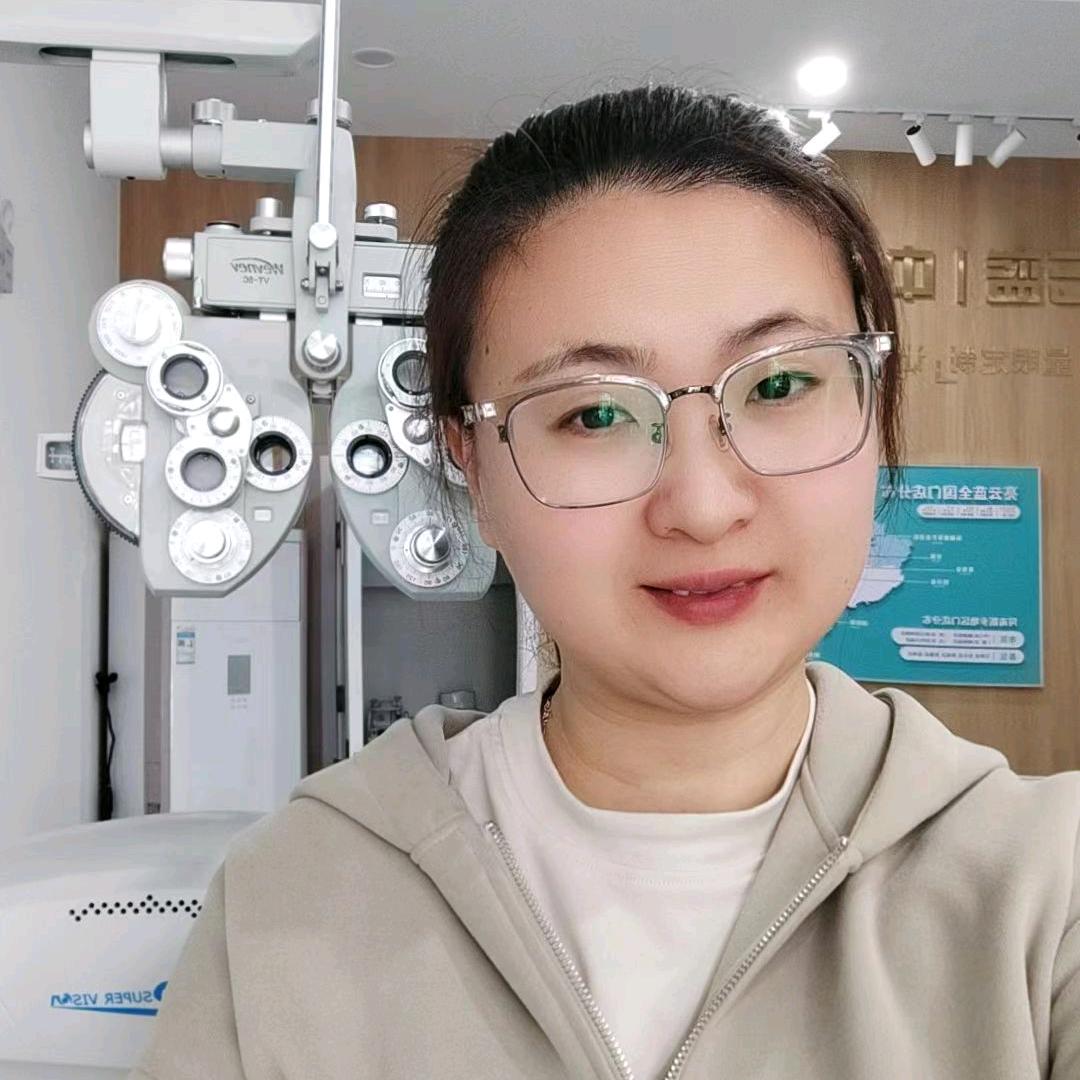 少儿近视仝老师（预约制）
