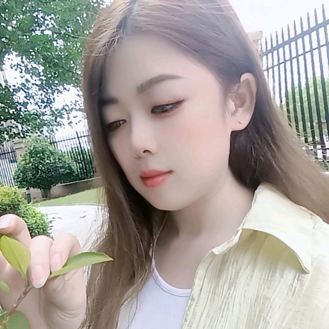 大眼妹