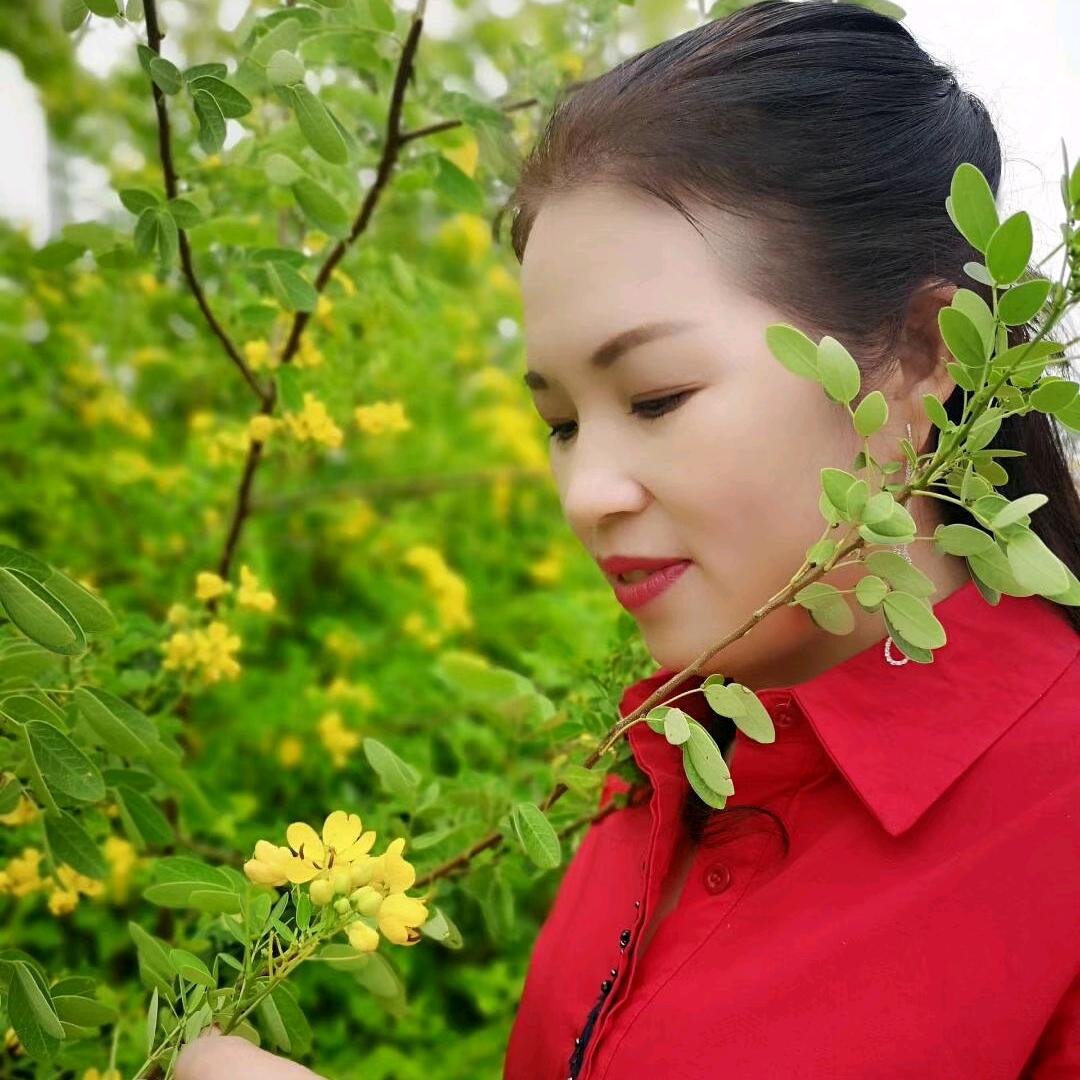 阿珍炒馅小笼包《收徒》橱窗有美食