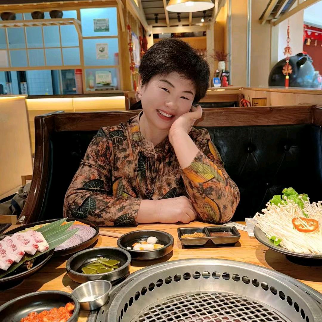 小爱姐❤️笑对生活🍎🍎🍎🍎🍎