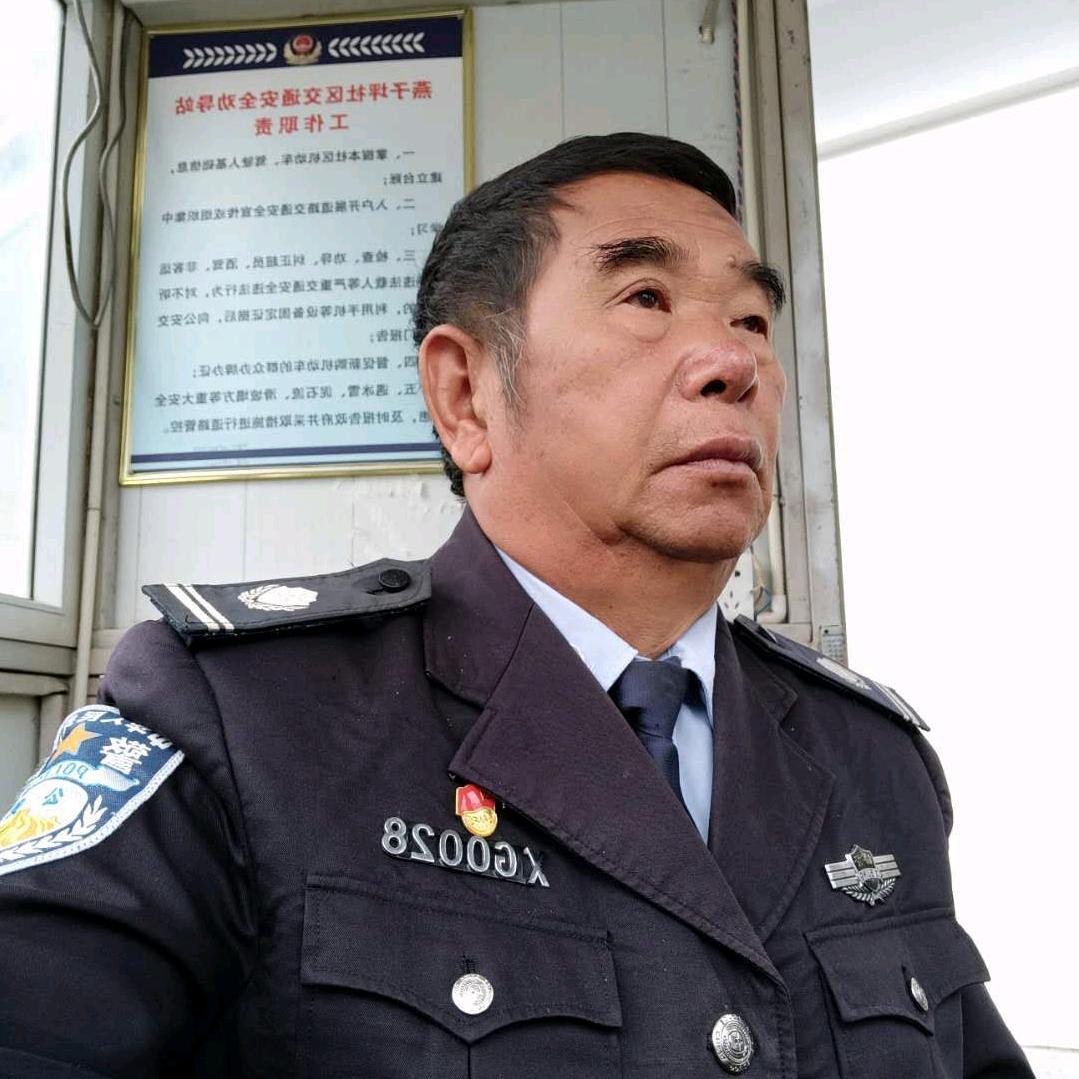 鞠老头（晚上七点半开捶、）