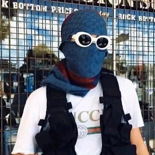 pz.