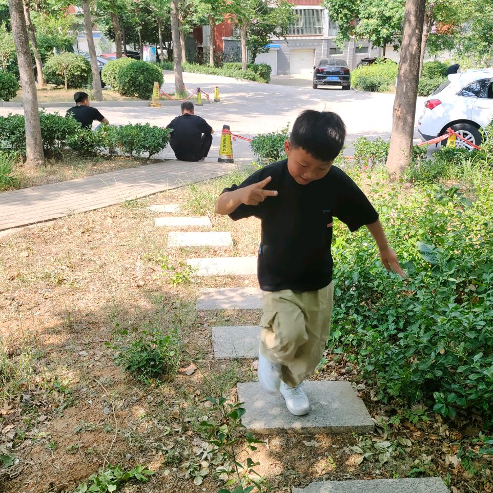 大哥小弟兵妈