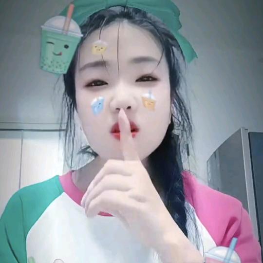 小爱吖